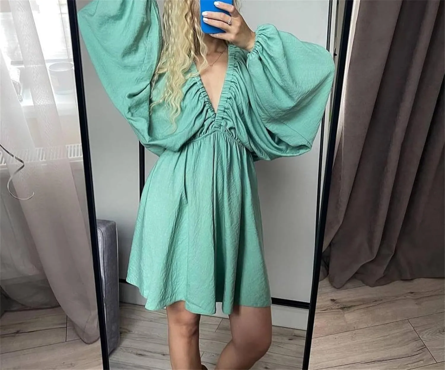 2024 Women's Summer Sexy Deep V Neck Mini Dresses High Waist Swing Beach Sundress Backless Puff Long Sleeve Ruffle Short