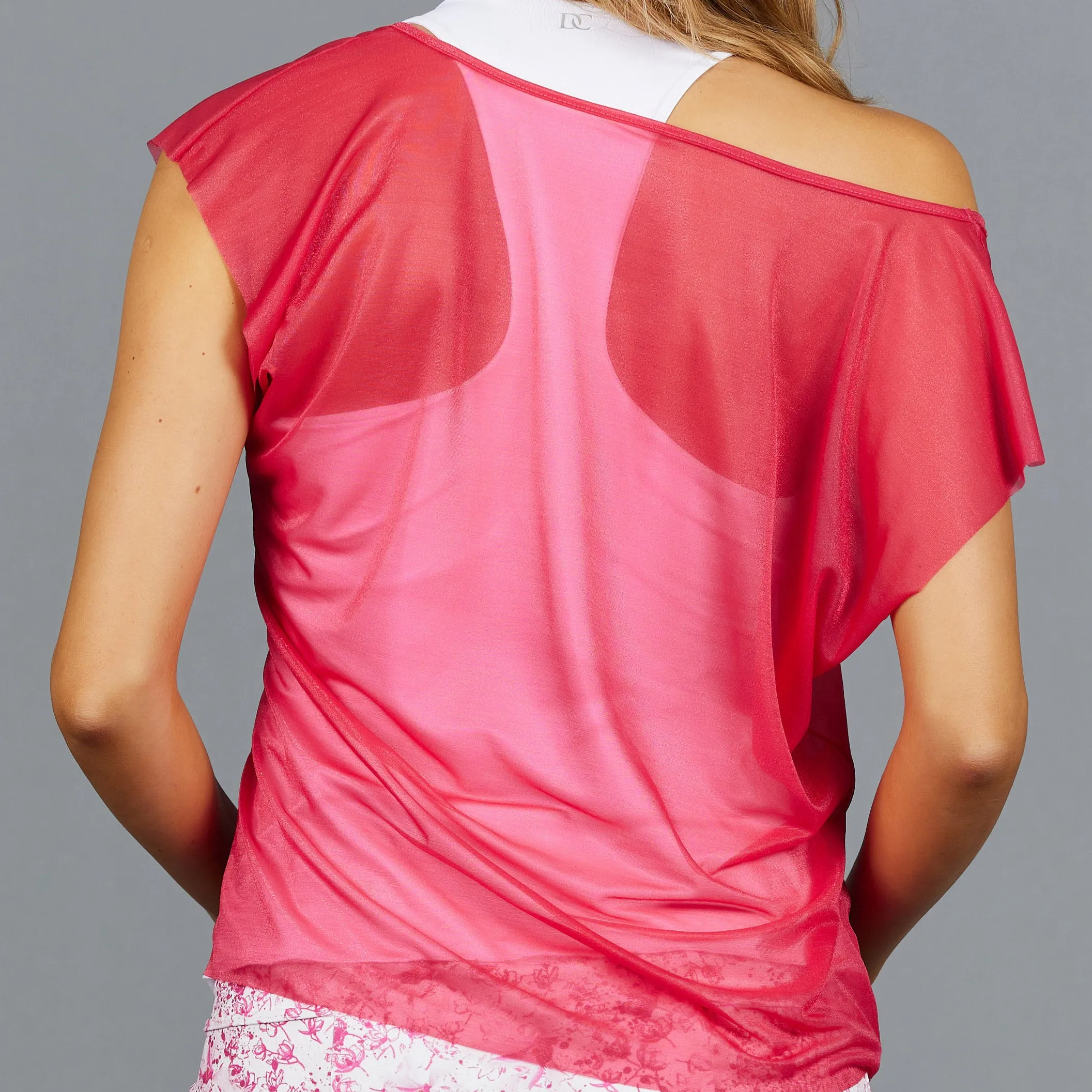 Meadow Sheer Tee (crimson)