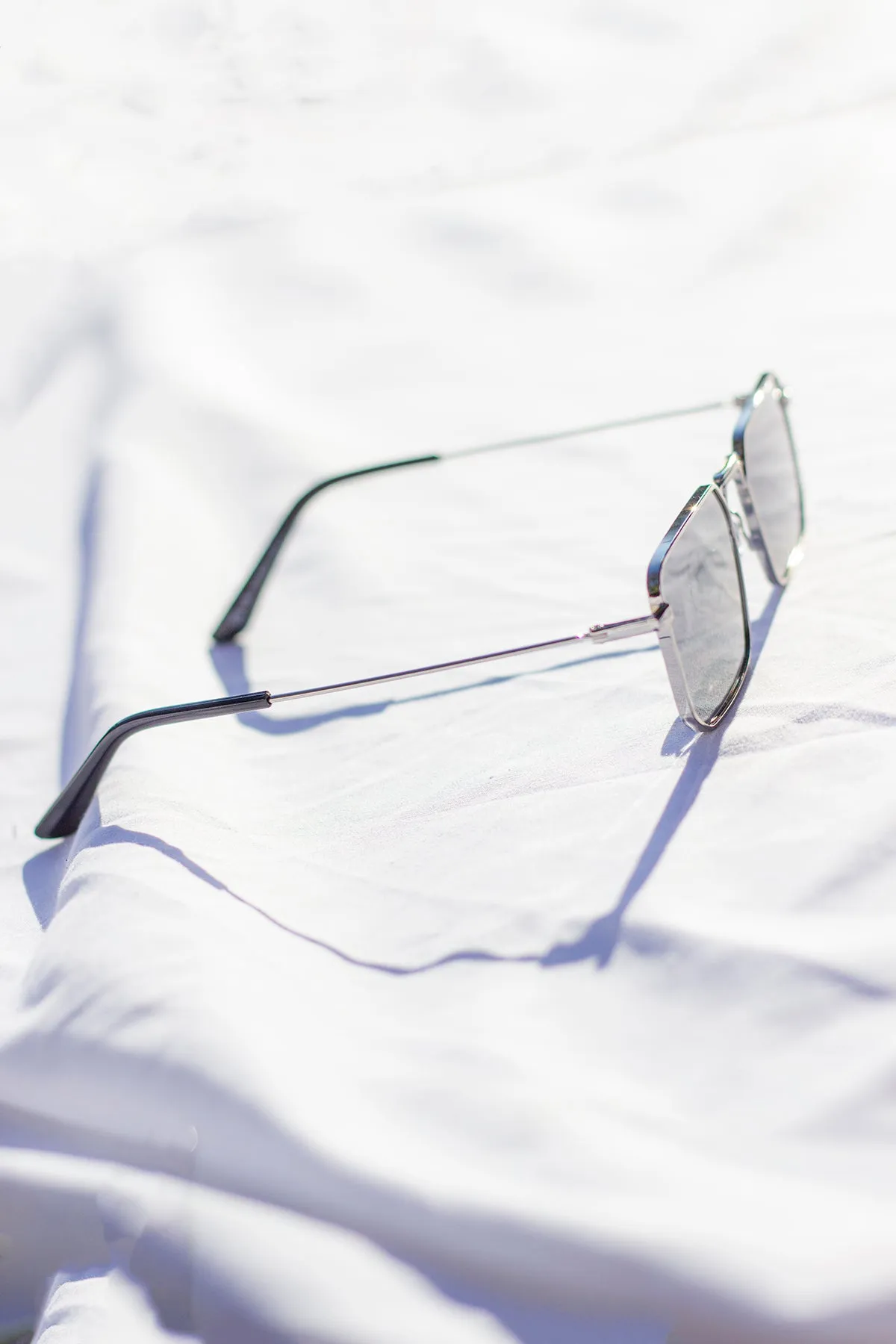 Nose Bridge Angular Rectangle Aviator Sunglasses