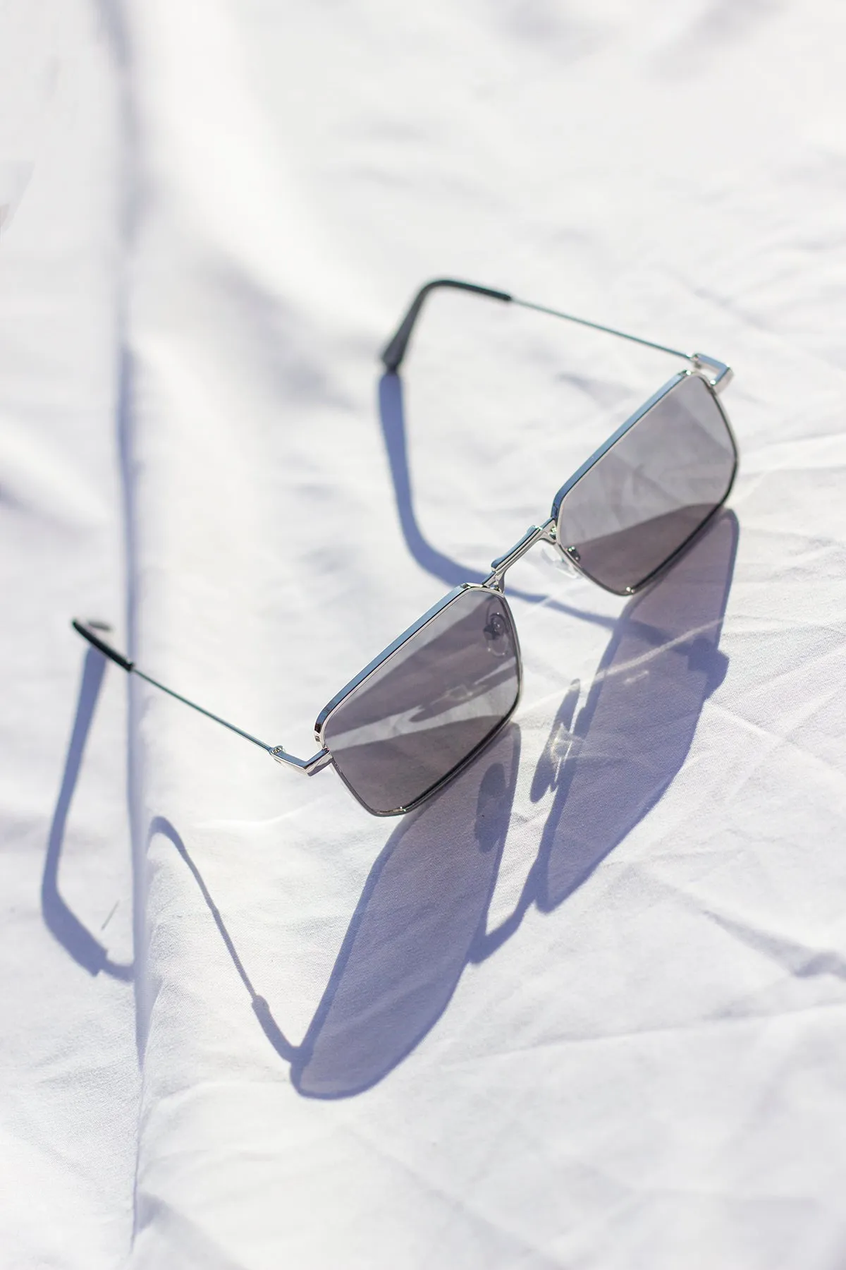 Nose Bridge Angular Rectangle Aviator Sunglasses