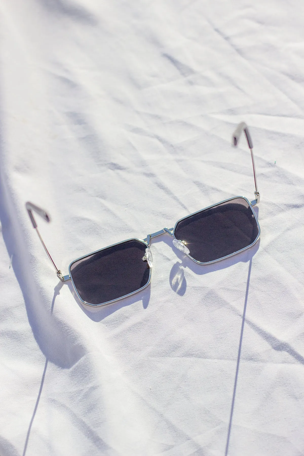 Nose Bridge Angular Rectangle Aviator Sunglasses