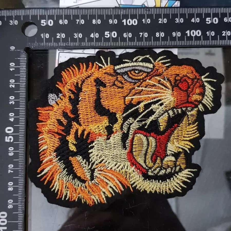PT1253A - Wild Tiger Medium L (Iron On)
