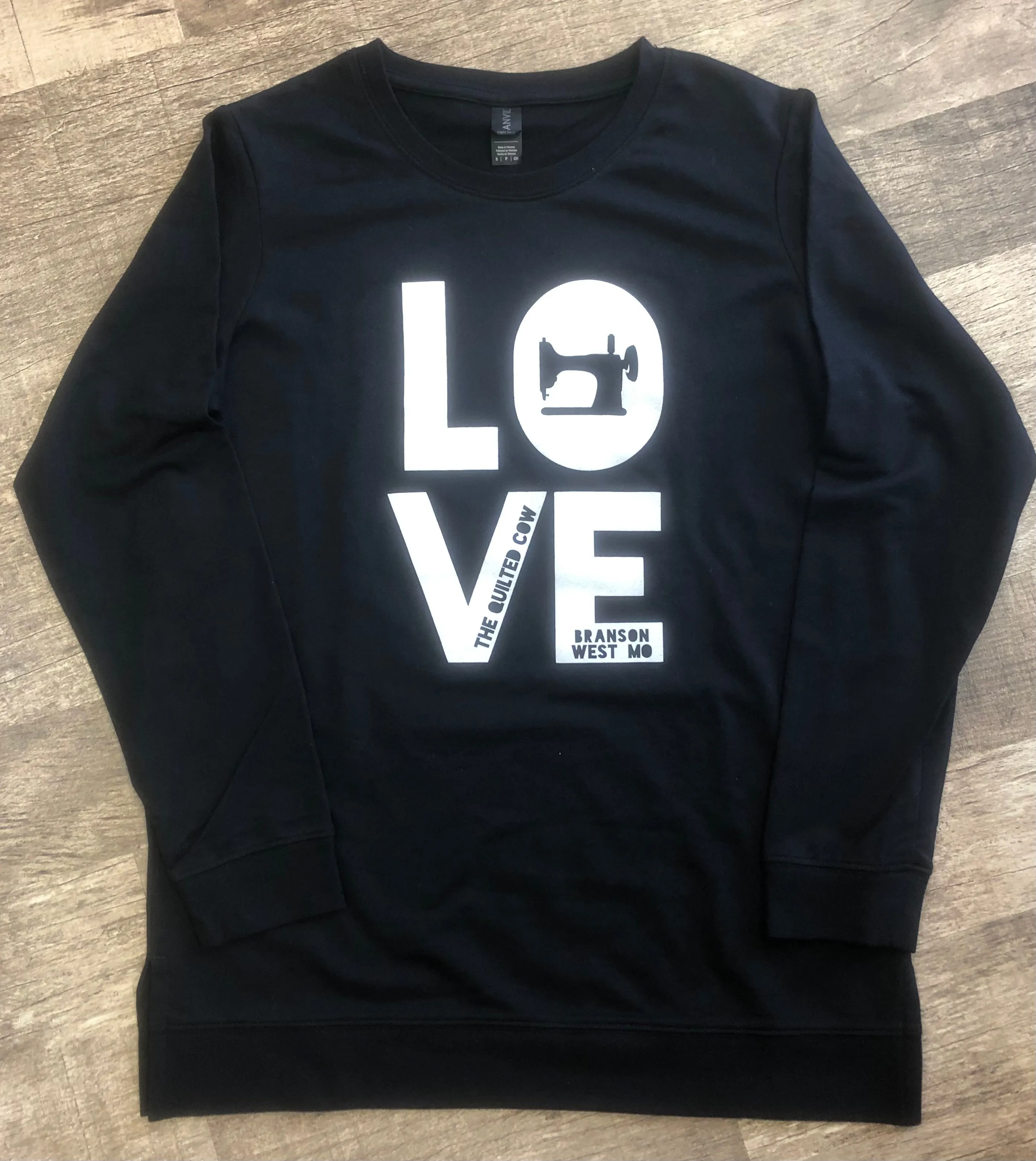 Sweatshirts/Hoodies