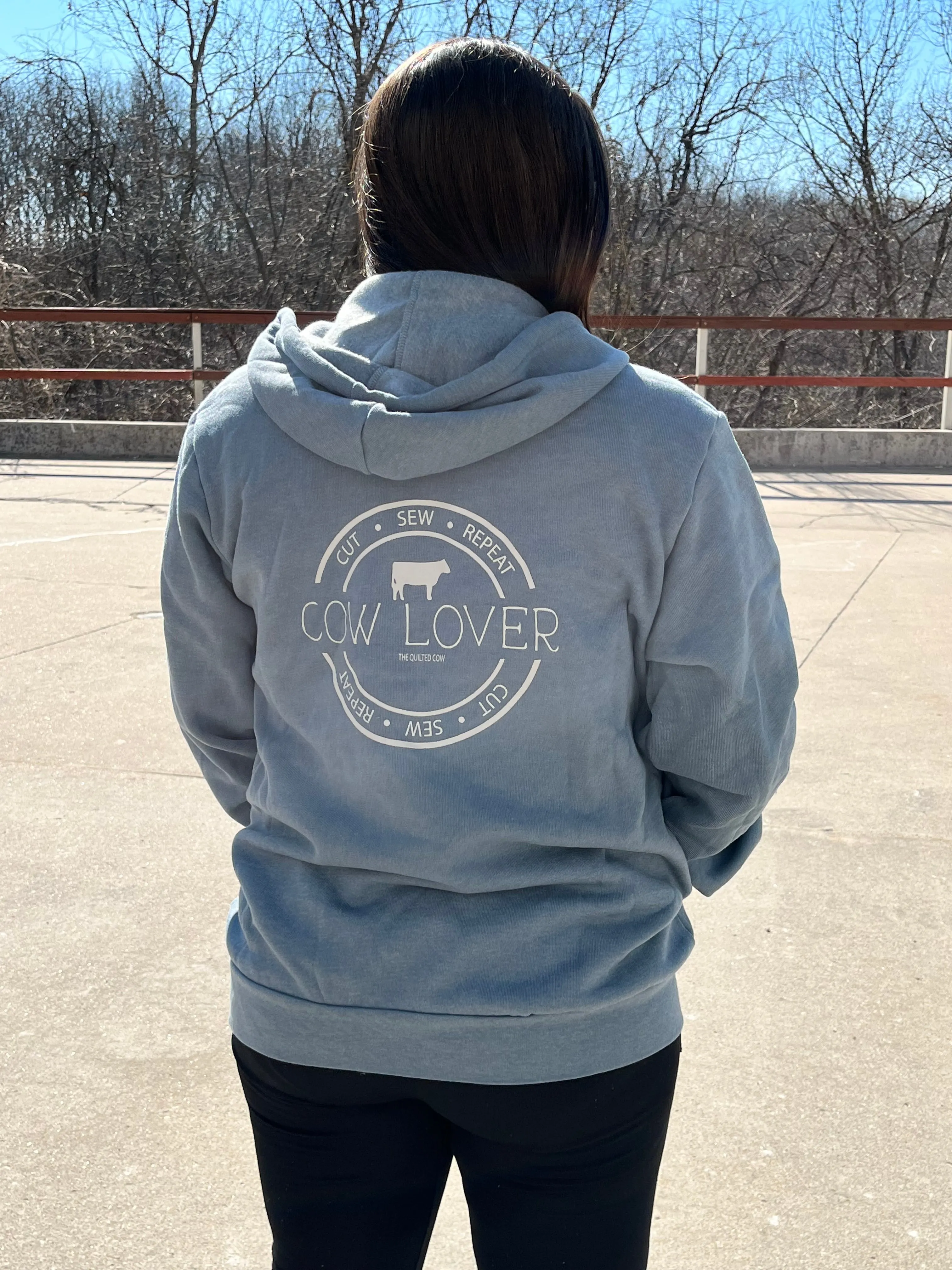 Sweatshirts/Hoodies