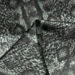 Taniyn Abstract Sturdy Silk